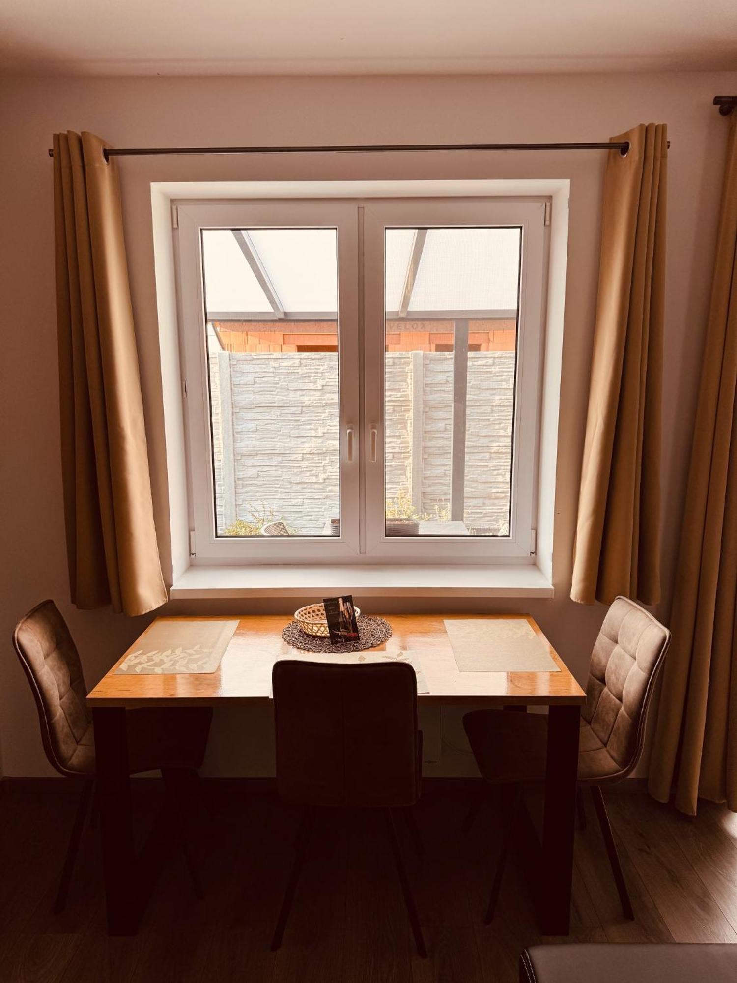 Apartmany Catalina Nesvady Exteriér fotografie